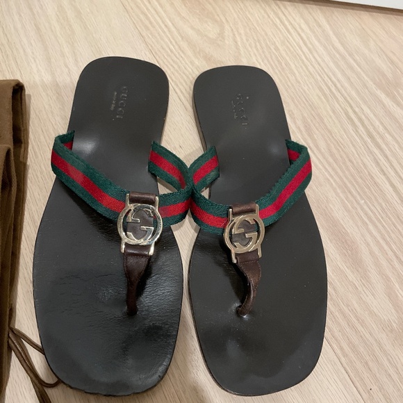GUCCI Sandals - Picture 1 of 3